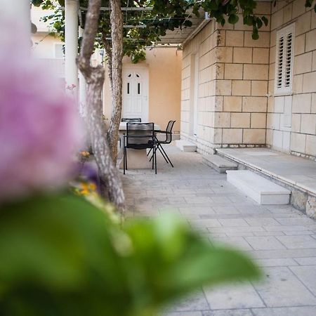 Serious Job Apartment Dubrovnik Exterior photo